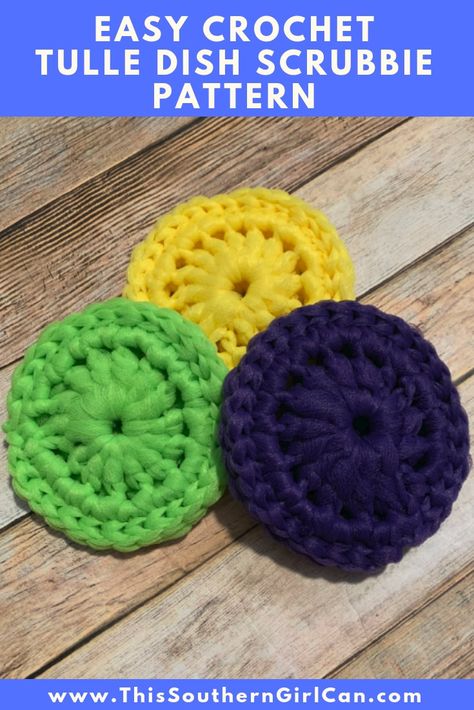 Make these heavy duty crochet dish scrubbies out of tulle! Check out my written pattern and video tutorial! Crochet Dish Scrubbies, Scrubby Yarn Crochet Patterns, Check Crochet, Scrubby Yarn Crochet, Kitchen Scrubbies, Crochet Hacks, Scrubbies Crochet, Scrubbies Crochet Pattern, Placemat Patterns