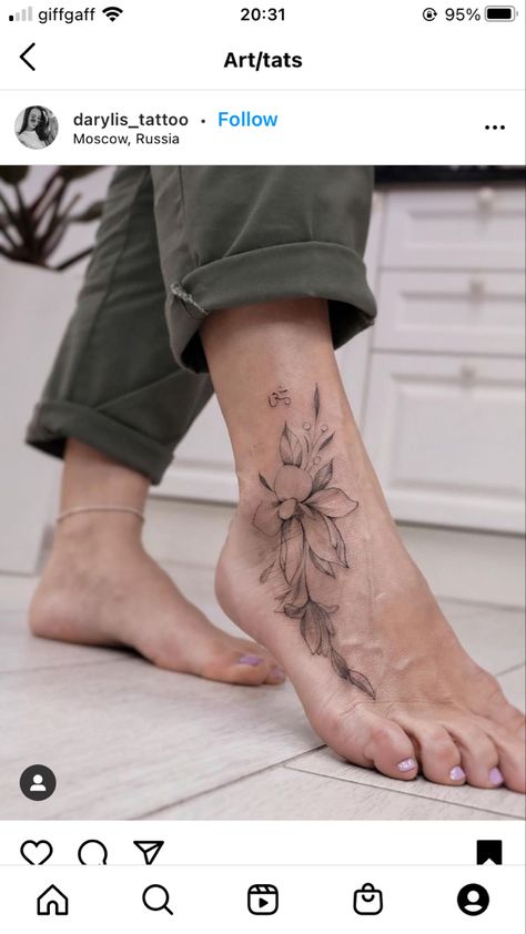 Foot Tattoo Placement, Tattoo Ideas Foot, Vine Foot Tattoos, Floral Foot Tattoo, Foot Tattoo Ideas, Foot Tattoo Designs, Anklet Tattoos For Women, Ankle Foot Tattoo, Tattoos Foot