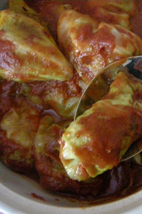 Swedish Cabbage Rolls Sweet Cabbage Rolls, Swedish Cabbage Rolls, Swedish Side Dishes, Swedish Cabbage, German Cabbage Rolls, Swedish Foods, Canadian Recipes, Beef Ground, Swedish Dishes