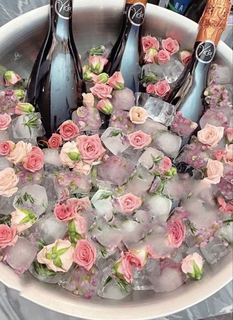 Garden Tea Party Wedding Receptions, Lady’s Tea Party, High Tea Party Aesthetic, 21st Tea Party Ideas, Bridal Tea Shower Ideas, French Country Party Decor, Diamond Of The Season Bridgerton Party, Bridgeton Tea Party, Tea Time Bridal Shower Ideas