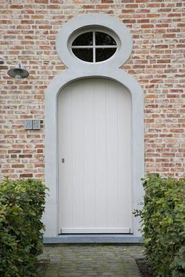 Modern Country Style: How To Choose The Perfect Front Door Colour For Red Brick Houses Brick House Front Door Colors, Belgian Farmhouse, Different Types Of Houses, Farmhouse Front Door, Modern Front Door, Red Brick House, Exterior Front Doors, Painted Front Doors, Window Color