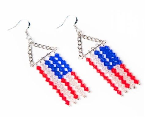 Fun 4th of July Beaded Earrings Tutorials - The Beading Gem's Journal Flag Earrings, Free Jewellery Making Tutorials, Patriotic Earrings, Patriotic Jewelry, Beaded Earrings Tutorials, Bead Projects, Earring Tutorial, Homemade Jewelry, Jewelry Making Tutorials