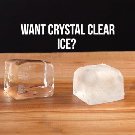 Crystal Clear Cocktail Ice want crystal clear ice comparison cloudy Fancy Ice Cubes, Ice Video, Flower Ice Cubes, Cocktail Trends, Fancy Ice, Floral Ice, Whiskey Ice, How To Make Crystals, Flower Ice