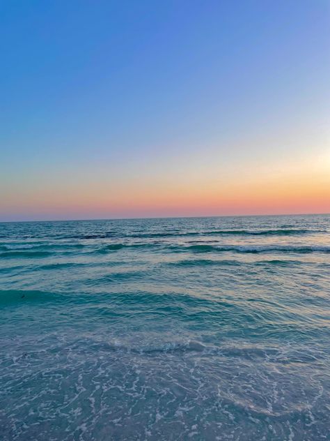 Lido Key Florida, Pretty Beaches, Siesta Key Florida, Dream Holidays, Lido Beach, Beach Sunset Wallpaper, Tropical Vacations, Pretty Beach, Seaside Beach