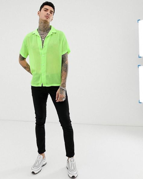 Neon Outfit For Men, Men Neon Outfit, Neon Party Outfits Men, Neon Rave Outfits Ideas, Neon Punk Fashion, Green Tshirt Outfit, Vaporwave Outfit, Green Shirt Outfit, Neon Board