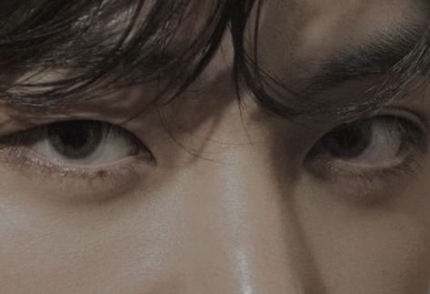 فنسنت فان جوخ, Bts Eyes, Eye Pictures, Boy And Girl Best Friends, Aesthetic Eyes, Kim Taehyung Wallpaper, Bts Korea, V Taehyung, Eye Drawing