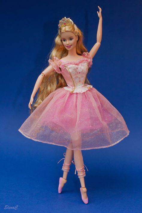 Clara Barbie Nutcracker, Barbie Besties, Sugarplum Princess, Barbie In The Nutcracker, Barbie Ballerina, Barbie Nutcracker, Barbie Tattoo, Ballerina Barbie, Barbie 90s