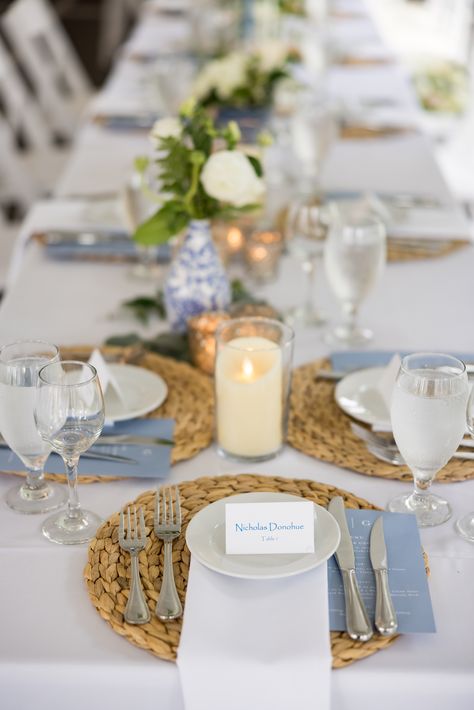 In expensive wedding chargers, you can easiliy resell. Perfect for a coastal wedding. Wedding Woven Placemats, Rattan Chargers Wedding, Wicker Charger Wedding, Rattan Placemats Table Settings Wedding, Wicker Charger Plates Table Settings, Wicker Placemats Wedding, Beach Wedding Place Settings, Rattan Charger Wedding, Rattan Chargers Table Setting