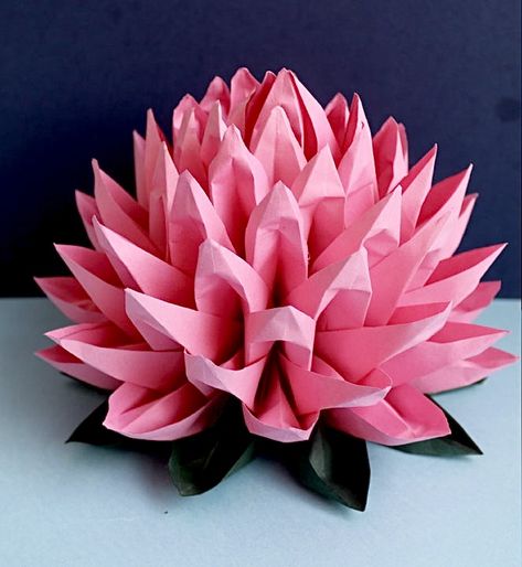 How To Make Lotus With Paper, Lotus Paper Craft, Kirigami Flowers, Lotus Flower Craft, Origami Reindeer, Paper Lotus Flower, Origami Packaging, Krishna Mandir, Origami Lotus