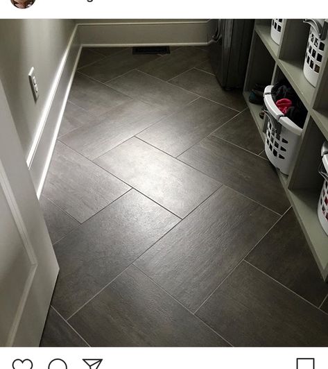 Dark Tile Floors Bathroom, Dark Tile Bathroom, Kitchen Floor Tile Patterns, Room Ideas Dark, Taupe Bathroom, Plank Tile Flooring, Wood Floor Bathroom, Foyer Flooring, Wood Floor Design