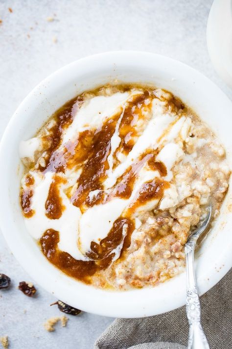 Cinnamon Roll Oatmeal, Protein Energy Bites, Oh Sweet Basil, Classic Breakfast, Sweet Basil, Oatmeal Breakfast, Oatmeal Recipes, Food Pantry, Perfect Breakfast