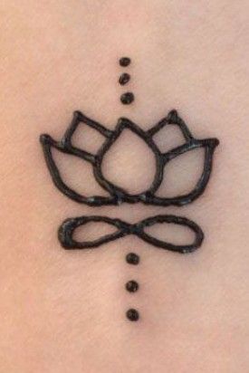 Hanna Tattoo, Cool Henna, Small Henna Tattoos, Small Henna Designs, Cute Henna Designs, Cute Henna Tattoos, Henna Style Tattoos, Small Henna, Henna Drawings