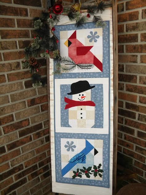 Winter Wall Hangings Quilted, Quilted Skinnies Wall Hangings, Winter Wall Quilt Patterns, Christmas Panels Wall Hangings, Quilted Wall Hanging Ideas, Small Quilted Wall Hangings, Winter Wall Hanging, Quilted Door Hangings, Patchwork Wall Hanging