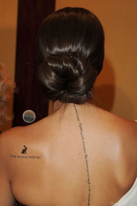 Spinal size font...love script....Leona Lewis :) Bunny Tattoos, Leona Lewis, Muster Tattoos, Tattoo Script, Spine Tattoo, Spine Tattoos, Pattern Tattoo, Trendy Tattoos, Tattoo Lettering