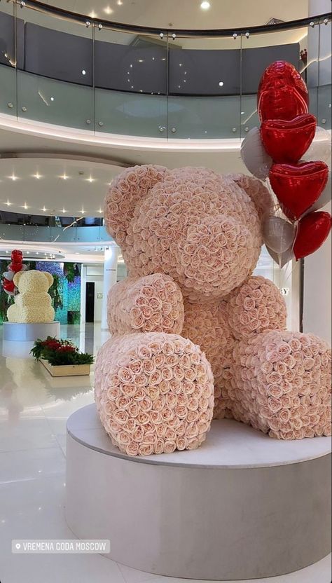 Big Valentines Gifts, Teddy Bear Flowers, Flower Teddy Bear, Rose Teddy Bear, Flower Bear, Bear Baby Shower Theme, Hotel Flowers, Bear Candle, Luxury Flower Bouquets