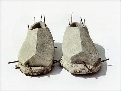 concrete shoes Concrete Shoes, Concrete Sculpture, Cement Crafts, Concrete Art, Fine Craft, Reinforced Concrete, Shoe Art, Sculpture Installation, Art Textile