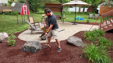 How To DIY Mulch Glue For Your Flowerbeds Mulch Ideas Backyard, Pea Gravel And Mulch Landscaping, Rock Glue Landscaping, Mulch Backyard Ideas Landscape Design, Gravel Glue Diy, Mulch Glue Diy, Mulch Glue Recipe, Mulch Backyard Ideas, Landscaping With Mulch