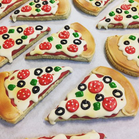 Pizza Decorated Cookies, Pizza Cookies Decorated, Pizza Sugar Cookies, Flood Cookies, Sugar Cookie Pizza, Summer Sugar Cookies, Pizza Cookies, Pizza Sugar Cookie, Cookie Recipes Decorating