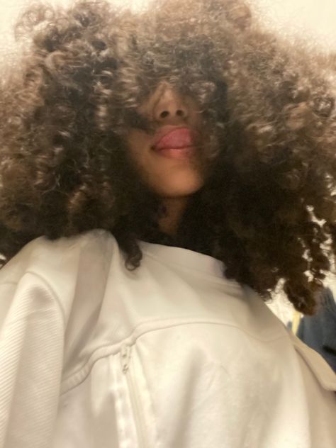 #curlyhair #afro #lightskin Curly Afro Covering Eyes, Afro Covering Eyes, Curly Heads, Curly Head, Big Afro, Black Queens, Pelo Afro, Beautiful Curly Hair, Curly Afro