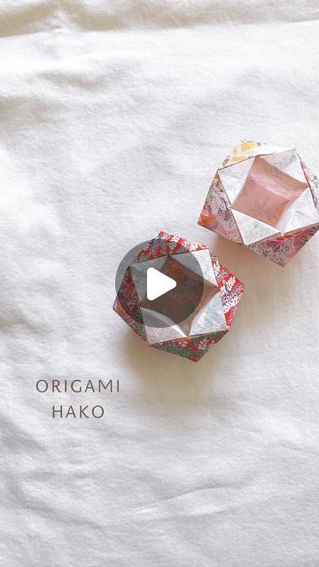 Easy Paper Folding, Folding Steps, Japanese Origami, Origami Instructions, Origami Box, Origami Design, Origami Paper, Small Things, Traditional Design