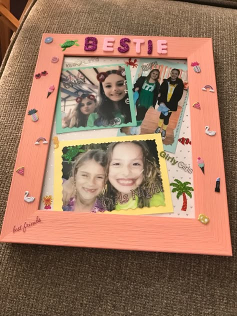 Best Friends Picture Frame, Friendship Picture Frame, Cute Picture Frames For Best Friends, Best Friend Picture Frame Ideas, Picture Gifts For Best Friends, Bff Gifts Diy Homemade, Friendship Frames, Best Friend Photo Frame, Best Friend Picture Frame