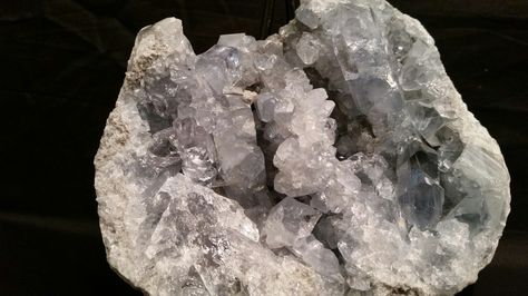 Gypsum Mineral, Pretty Rocks, Mineral Collection, Crystal Cluster, Mineral Specimen, Rocks And Minerals, Rocks And Crystals, Matrix, Amethyst