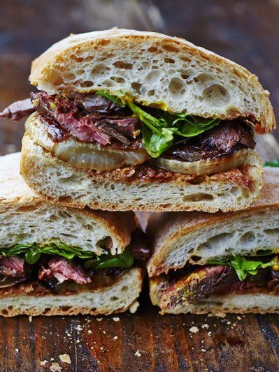 Onion Sandwich, Steak Sandwich Recipes, Steak And Onions, Gourmet Sandwiches, Dinner Sandwiches, Jamie Oliver Recipes, Simple Nutrition, Steak Sandwich, Best Sandwich