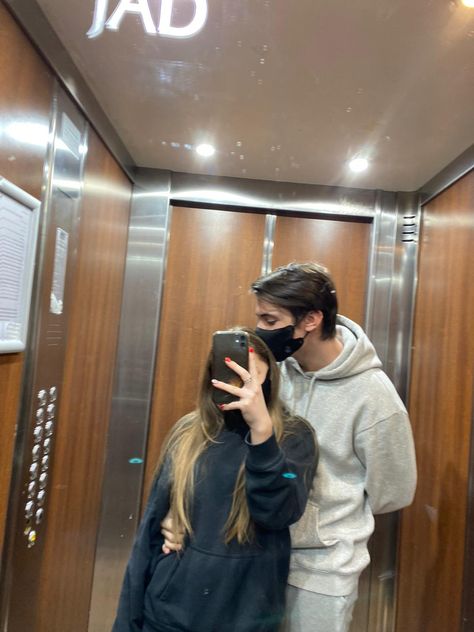 Couple Elevator Selfie, Elevator Couple Photos, Couple Miror Pictures, Mirror Selfie Couple Aesthetic, Couple Mirror Selfie Ideas, Mission Aesthetic, Mirror Elevator, Couple Mirror Selfie Aesthetic, Mirror Selfie Couple