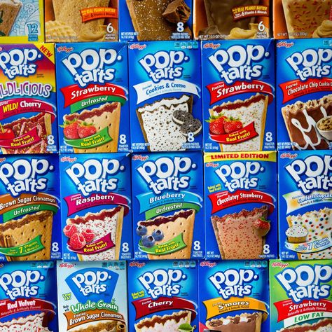 We Ate and Ranked All 27 Pop-Tart Flavors Best Pop Tart Flavors, Pop Tart Flavors, American Snacks, Oreo Flavors, Cherry Cookies, Tout Rose, Pop Tart, Junk Food Snacks, Weird Food