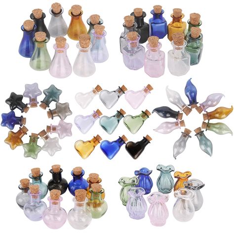 Tiny Bottle Crafts Diy, Color Glass Bottles, Wedding Favours Bottles, Diy Art Crafts, Tiny Jars, Glass Bottles With Corks, Miniature Vase, Wedding Bottles, Diy Bottle Crafts