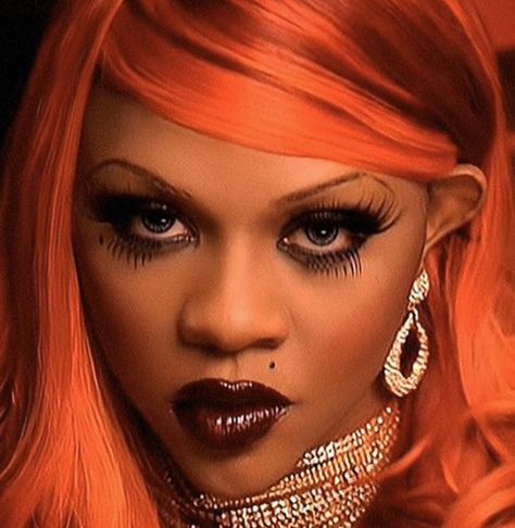 Rnb Makeup, 1900s Makeup, 1900's Makeup, Lil Kim 90s, Kim 90s, Ultra Makeup, Kim Makeup, 90s Makeup Look, Lady Marmalade