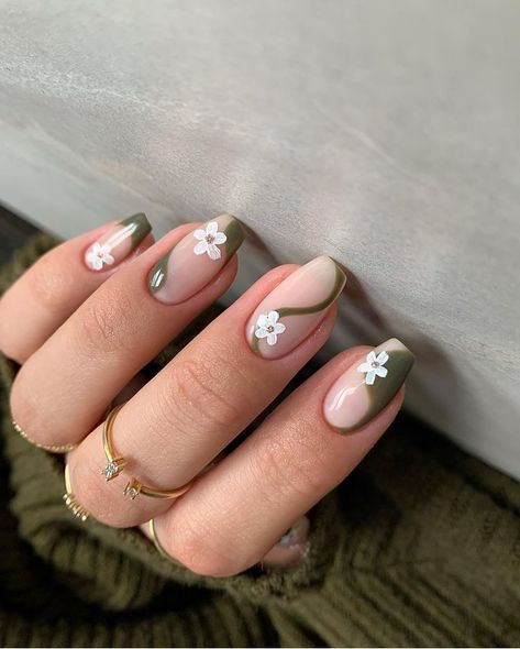 Floral Nail Designs, Short Acrylic Nails Designs, Prom Nails, Dream Nails, Classy Nails, Floral Nails, Short Acrylic Nails, Nail Arts, Flower Nails