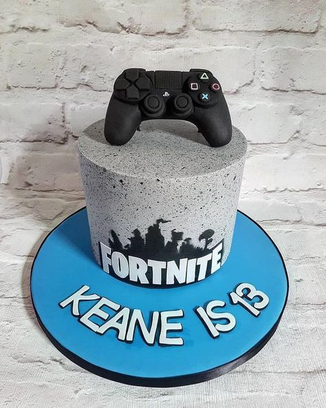 Ps4 Cake, Cake Fortnite, Playstation Cake, Fortnite Cake, 12th Birthday Cake, 10 Birthday Cake, 13 Birthday Cake, 10th Birthday Parties, Birthday Party Planning