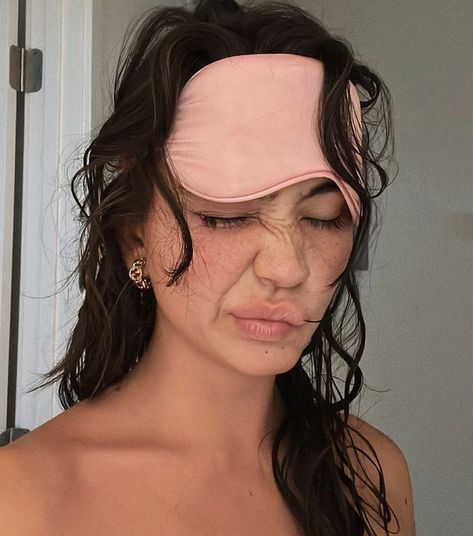 Mask Aesthetic, Pink Aura, Vogue Beauty, Eye Cover, Light Eyes, Diet Keto, Sleep Mask, Girly Girl, Beauty Secrets