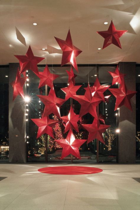 Gallery | Venue Arts Red And White Christmas Window Display, Venue Christmas Decorations, Christmas Ceiling Installation, Christmas Set Design, Christmas Ceiling Decorations Ideas, Christmas Event Decor, Window Decoration Christmas, Christmas Ceiling Decorations, Christmas Decorations Diy