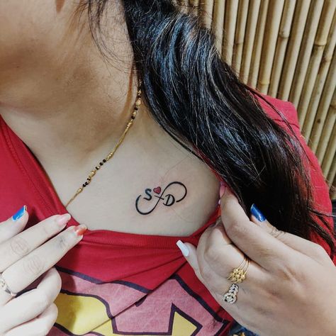 Infinity Tattoo with letter S and D. Made this today. . . Please call-whatsapp us at 8826602967 for appointment . . #infinitytattoo #infinity #tattoo #collarbonetattoo #gurgaonpeople #gurgaon S D Tattoo Letter, D S Tattoo Letter, Infinity Tattoo With Letter, D Tattoo Initial Heart, D Letter Tattoo Design, S Letter Tattoo, Tattoo On Collar Bone, S And D, Collarbone Tattoos