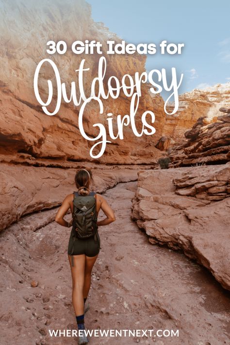 A list of 30 gift ideas for the amazing outdoorsy women in your life -- that they will actually love and use! #giftsforhikers #outdoorsygifts #giftsforher #giftideas Gifts For Off Roaders, Gifts For The Outdoor Woman, Gift Ideas For Hikers, Birthday Hike Ideas, Outdoorsy Gift Basket, Gifts For Granola Friends, Outdoorsy Bridesmaid Gifts, Gift Ideas For Nature Lovers, Gifts For Adventurers Women