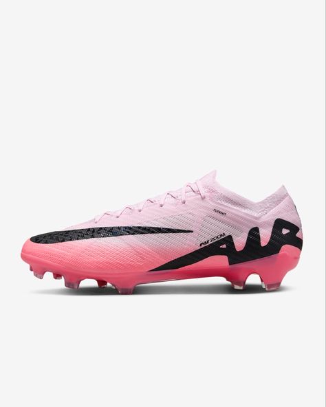 Pink Soccer Cleats, Nike Mercurial Vapor 15, Best Soccer Shoes, Boots Football, Rugby Boots, Shoes Football, Pink Football, Adidas Boots, Ronaldo Football