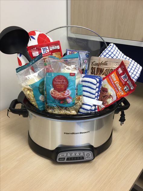 Let's Cook Basket Cooking Raffle Basket Ideas, Mini Crockpot Gift Basket Ideas, Crockpot Gift Basket Ideas, Crockpot Gifts, Raffle Basket Ideas Fundraising, Cooking Gifts Basket, Brrr Basket, Fundraiser Basket Ideas, Diy Christmas Gift Basket Ideas