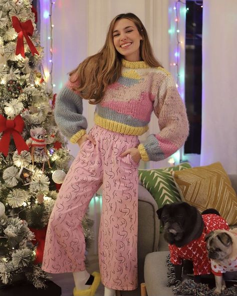 marzia, pewdiepie, knitted vest, pastel, vintage, cute, embroidery, clothing, sweather, christmas Marzia Bisognin Outfits, Marzia Bisognin Style, Marzia Kjellberg, Marzia Bisognin, Va Va Voom, Western Dresses, Casual Style Outfits, Winter Looks, Sweet Girls