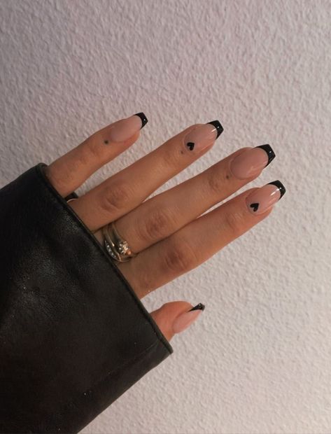 Valentines nails Nails File, Paznokcie Hello Kitty, Black French Nails, Black Gel Nails, Black Acrylic Nails, Nagel Tips, Goth Nails, Smink Inspiration, Grunge Nails