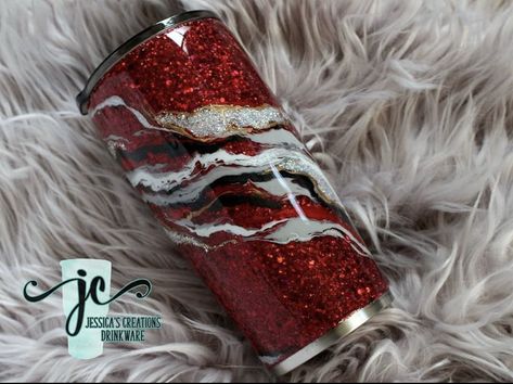 Red Glitter Tumbler Ideas, Tumbler Inspiration, Epoxy Cups, Resin Tumblers, Epoxy Tumblers, Drink Ware, Custom Tumbler Cups, Glitter Tumblers, Glitter Cups