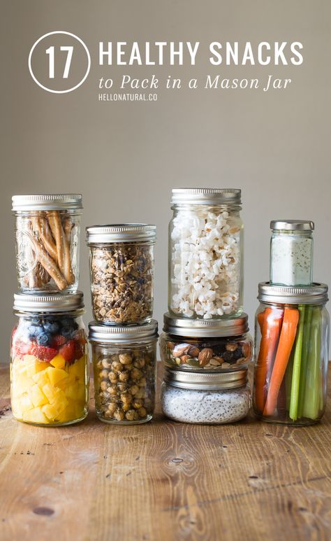 17 Healthy Mason Jar Snacks Mason Jar Snacks, Sport Nutrition, Mason Jar Salad, Mason Jar Meals, Salad In A Jar, Meals In A Jar, Lunch Snacks, Chia Pudding, Fruit Smoothies