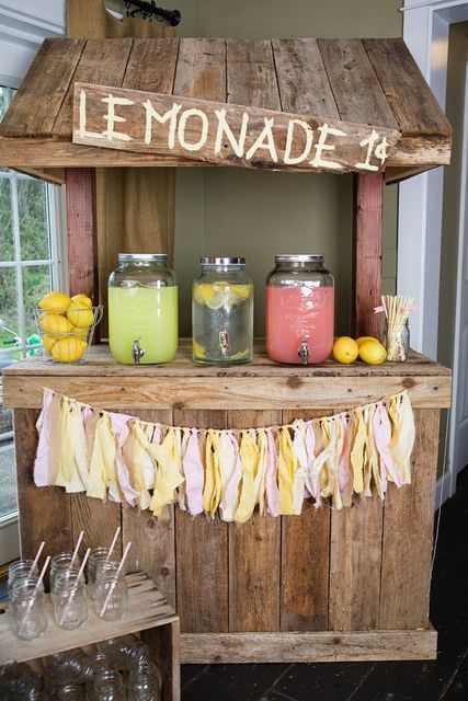 Vintage Lemonade Stand, Lemonade Stand Ideas, Lemonade Stand Birthday Party, Lemonade Stand Birthday, Lemonade Stand Party, Diy Lemonade Stand, Lemonade Stands, Diy Lemonade, Lemonade Birthday