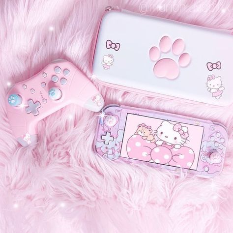 Hello Kitty Products, Kawaii Nintendo Switch, Walpapers Cute, Pink Games, Kawaii Games, Nintendo Switch Case, Gamer Setup, Video Game Room Design, Soft Pink Theme