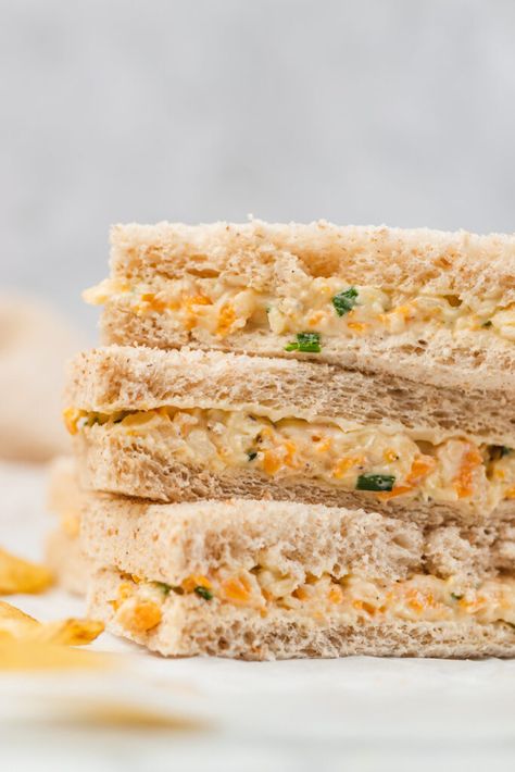 Cheese And Onion Sandwich, Mini Sandwiches Recipes, Onion Sandwich Recipe, Onion Sandwich, Red Leicester Cheese, Tea Party Sandwiches, Sandwich Fillers, Sandwhich Recipes, Cold Sandwiches