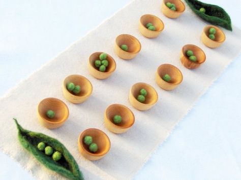 Mancala Board, Mancala Game, Handmade Games, Set Photo, Peas In A Pod, Natural Toys, Childrens Games, Montessori Materials, Diy Games