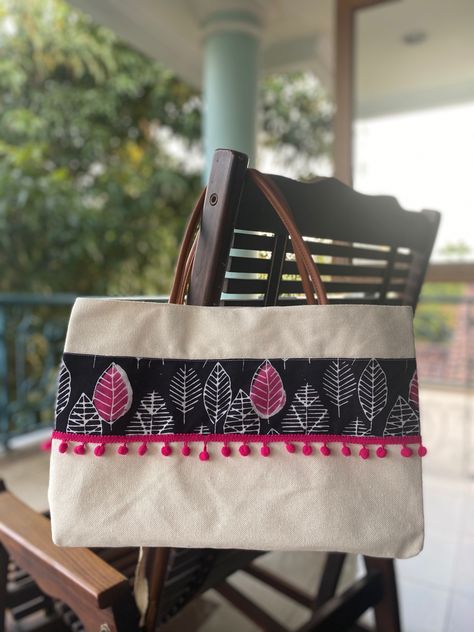 #totebag #batik #pink #fabrictotebag Totebag Batik, Batik Pink, Fabric Tote Bags, Patch Work, Batik, Gym Bag, Tote Bag, Pink, Quick Saves