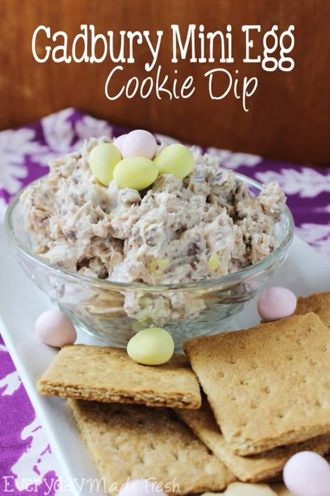 Cadbury Mini Egg Cookie Dip is made with powdered sugar, cream cheese, and those scrumptious Cadbury Mini Eggs! | EverydayMadeFresh.com Egg Dip, Cadbury Mini Egg Cookies, Cookie Dip, Cadbury Mini Eggs, Mini Eggs Cookies, Egg Biscuits, Cookie Dough Dip, No Egg Cookies, Kid Desserts