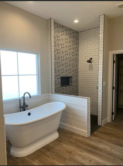 Free Standing Bathtubs Ideas, Corner Shower Freestanding Tub, Bathroom Shower And Tub Ideas, Master Bathrooms 2024 Trends Farmhouse, Freestanding Tub Shower Combo, Stand Alone Bath Tub, Bathtub Tile Surround, Tub Design, Full Bathroom Remodel